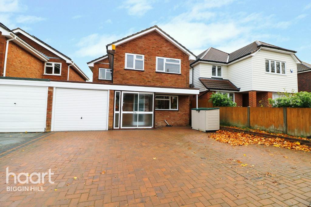 Village Green Avenue, Biggin Hill 4 bed detached house £650,000