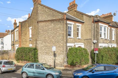 70 Avarn Road, London, SW17 9HA