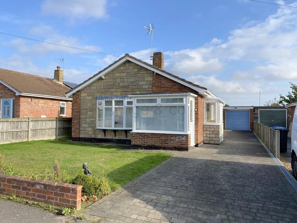 Beverley Court, Carlton Colville... 3 bed detached bungalow - £210,000