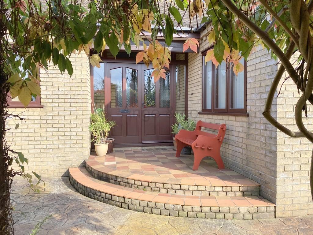 Lowestoft Road, Worlingham, Beccles 3 bed detached bungalow £375,000