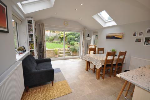 6 Adkin Royd, Silkstone, Barnsley, S75 4LA
