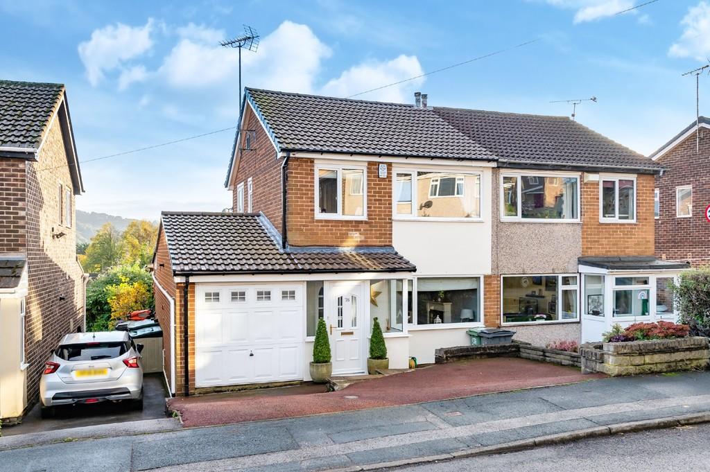 The Gills, Otley 3 bed semidetached house £280,000