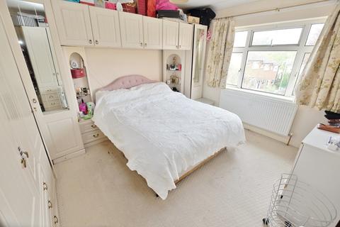 9 Kevington Close, Orpington, BR5 2NX