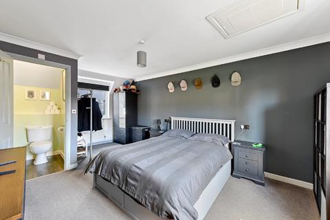 82 Harberd Tye, Chelmsford, CM2 9GJ