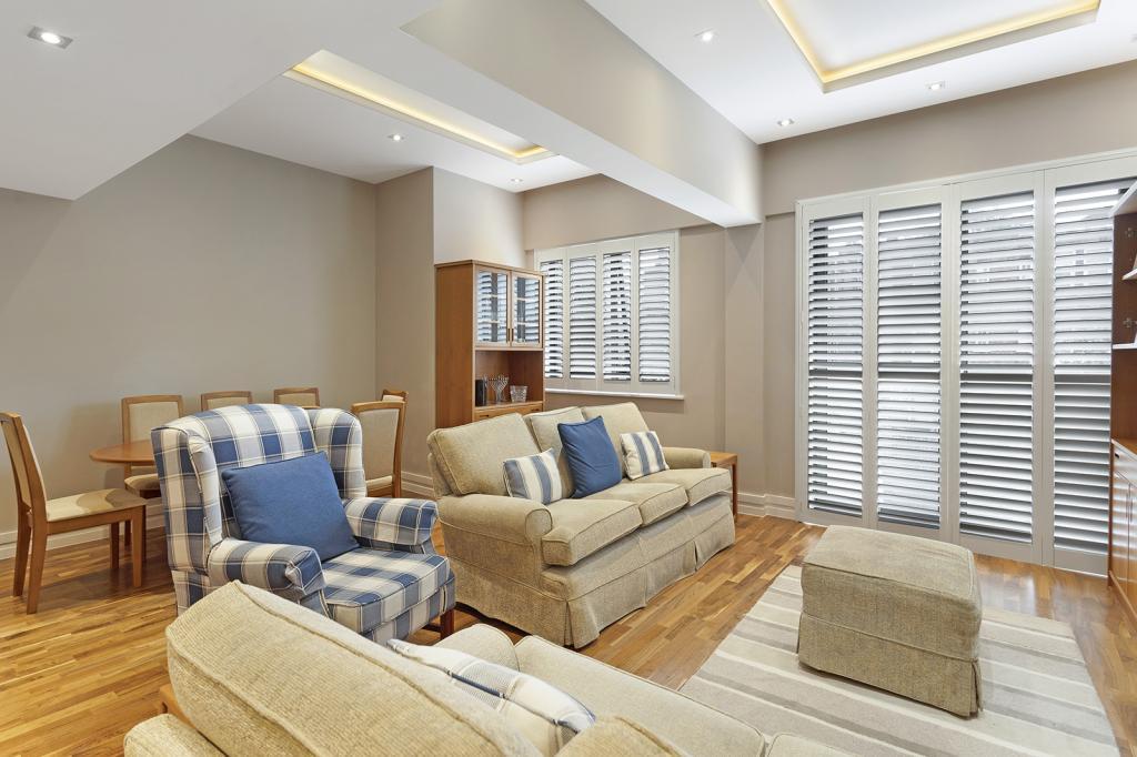 Tudor-house-madoc-close-nw2