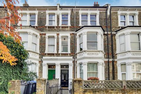 2 bedroom flat to rent, Harvist Road, Queens Park, NW6