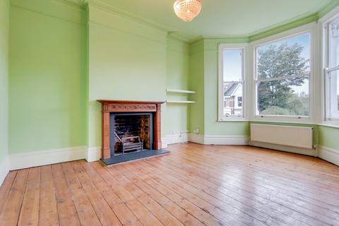 2 bedroom flat to rent, Harvist Road, Queens Park, NW6
