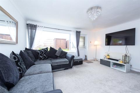 62 Brookside Walk, Tadley, RG26 3RW