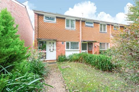 62 Brookside Walk, Tadley, RG26 3RW