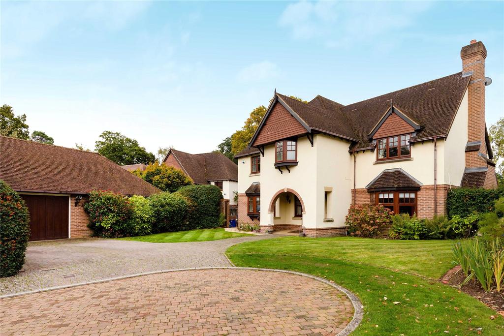 Hawley Grove, Blackwater, Camberley... 5 bed detached house £975,000