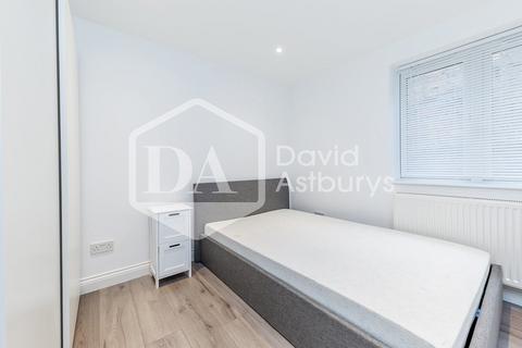 2 bedroom apartment to rent, Stapleton Hall Road, Stroud Green, London