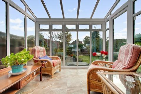 30 College Avenue, Harrow, HA3 6HB