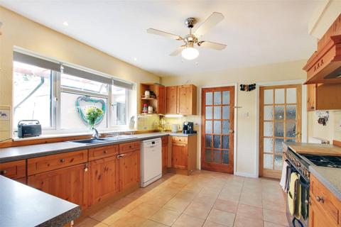 7 Hollands Close, Shorne, Gravesend, DA12 3EH