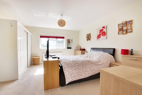 7 Hollands Close, Shorne, Gravesend, DA12 3EH