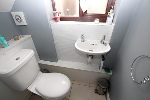 7 Barnes Cray Road, Crayford, Dartford, DA1 4NR
