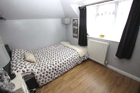 7 Barnes Cray Road, Crayford, Dartford, DA1 4NR