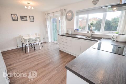 33 Keppel View Road, Rotherham, S61 2AR