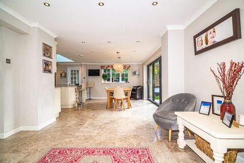 8 Hocketts Close, Whitchurch Hill, Reading, RG8 7PZ