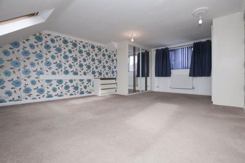 17 Brookside Crescent, Exeter, EX4 8NF