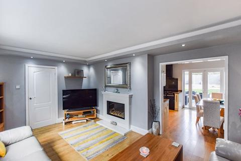 107 Barnes Road, Widnes, WA8 3LJ