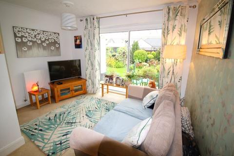 7 Forge Avenue, Coulsdon, CR5 1LS
