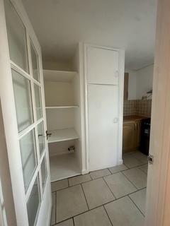 2 bedroom apartment to rent, Dedworth Manor, Thamesmead, Windsor