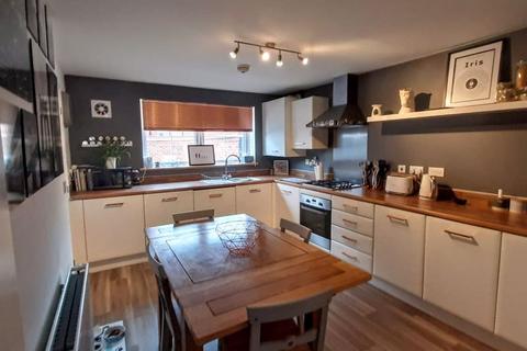 3 Bridgewater Close, Brooklands, Milton Keynes, MK10 7JH