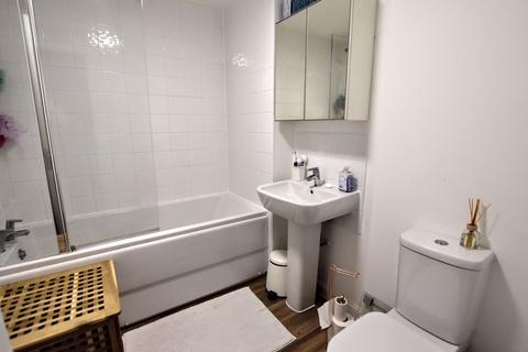 3 Bridgewater Close, Brooklands, Milton Keynes, MK10 7JH