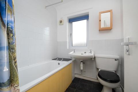 1 The Close, Thirsk, YO7 3DE