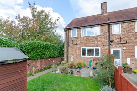1 The Close, Thirsk, YO7 3DE
