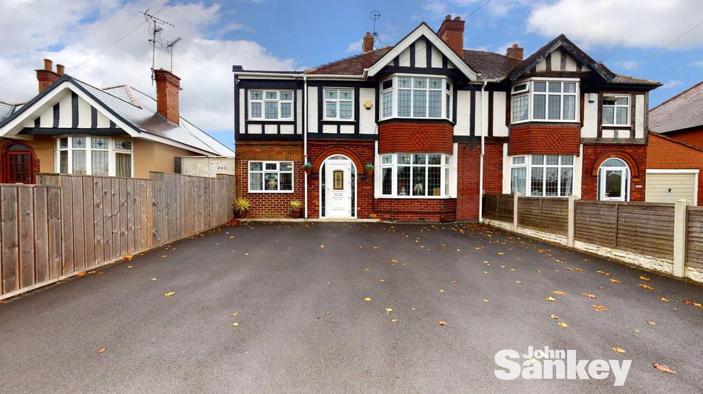 Chesterfield Road North, Mansfield 5 bed semidetached house £200,000