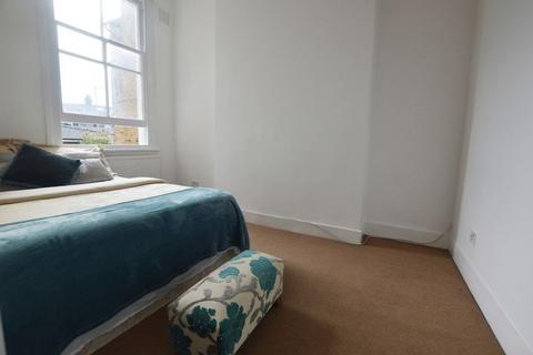 2 bedroom apartment to rent - Saltram Crescent, Maida Vale, W9