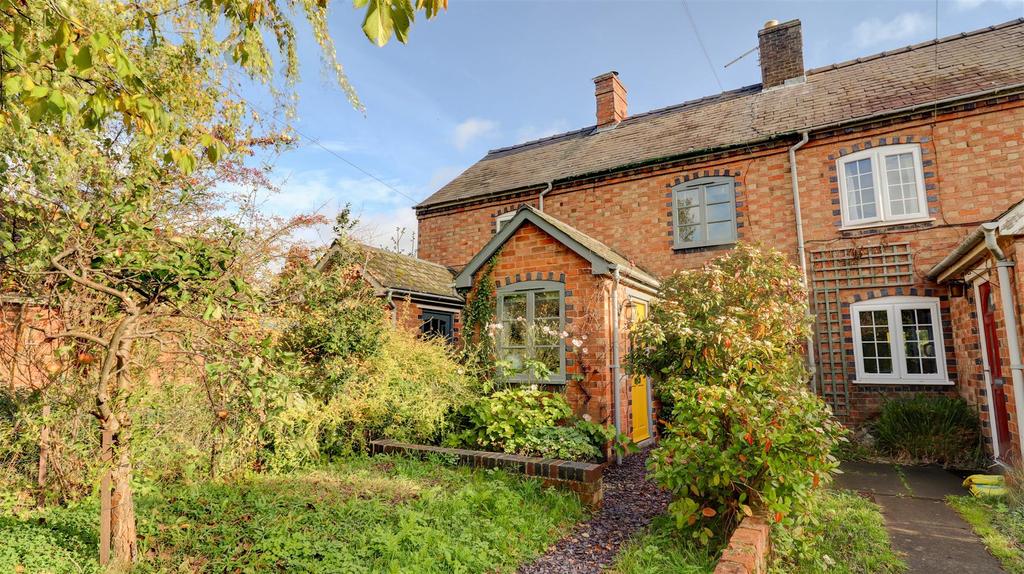 Banbury Road, Ettington, StratfordUponAvon 2 bed cottage £310,000