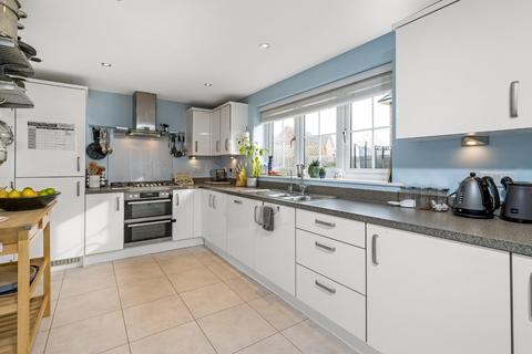 27 Howes Crescent, Bishopdown, Salisbury, SP1 3FU
