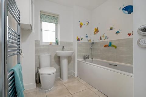 27 Howes Crescent, Bishopdown, Salisbury, SP1 3FU