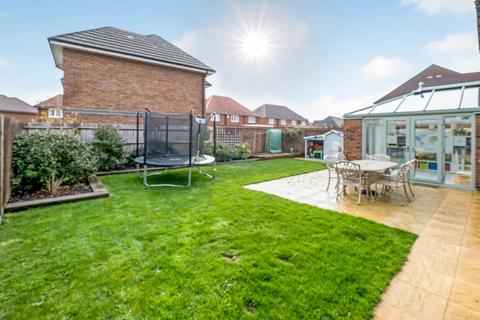27 Howes Crescent, Bishopdown, Salisbury, SP1 3FU