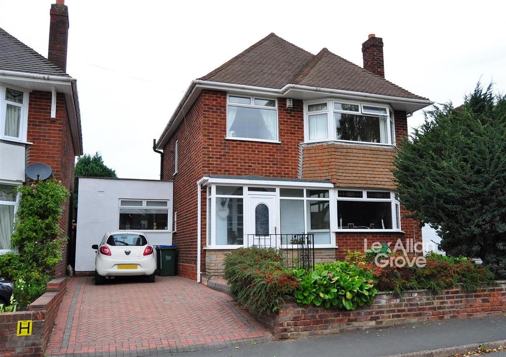 High Haden Road, Cradley Heath 3 bed detached house £315,000