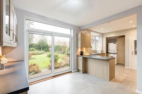 38 Beacon Drive, Loughborough, LE11 2BD