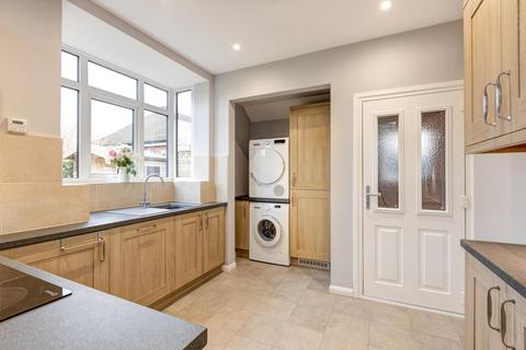 38 Beacon Drive, Loughborough, LE11 2BD