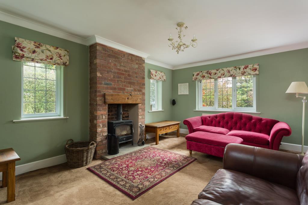 Second Avenue, Bardsey, Leeds 4 bed detached house £625,000