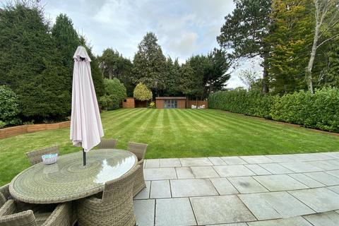 42 Longaford Way, Hutton, Brentwood, CM13 2LT