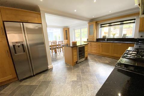 42 Longaford Way, Hutton, Brentwood, CM13 2LT
