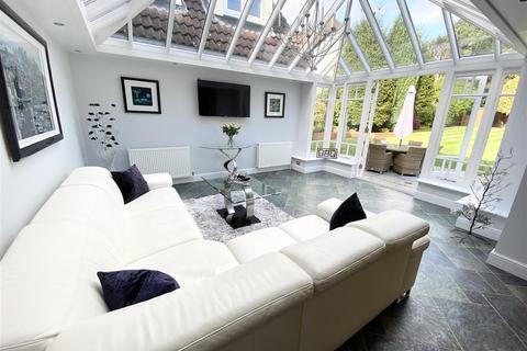 42 Longaford Way, Hutton, Brentwood, CM13 2LT