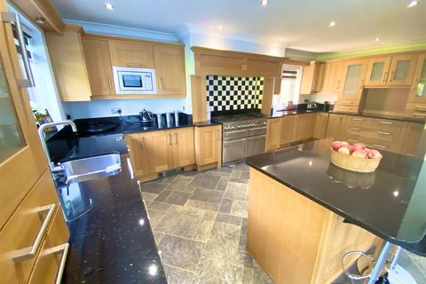 42 Longaford Way, Hutton, Brentwood, CM13 2LT