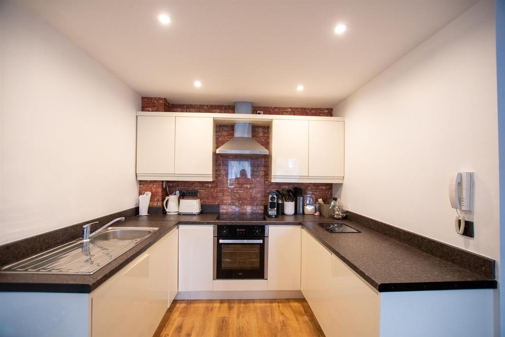 Kitchen / Living Room