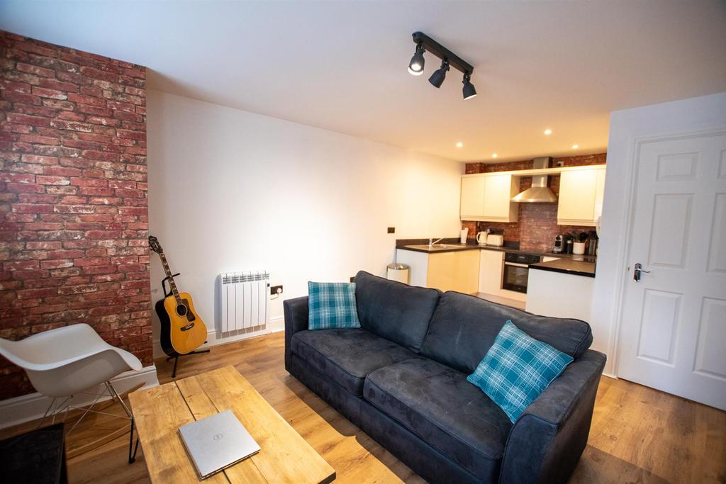 Kitchen / Living Room