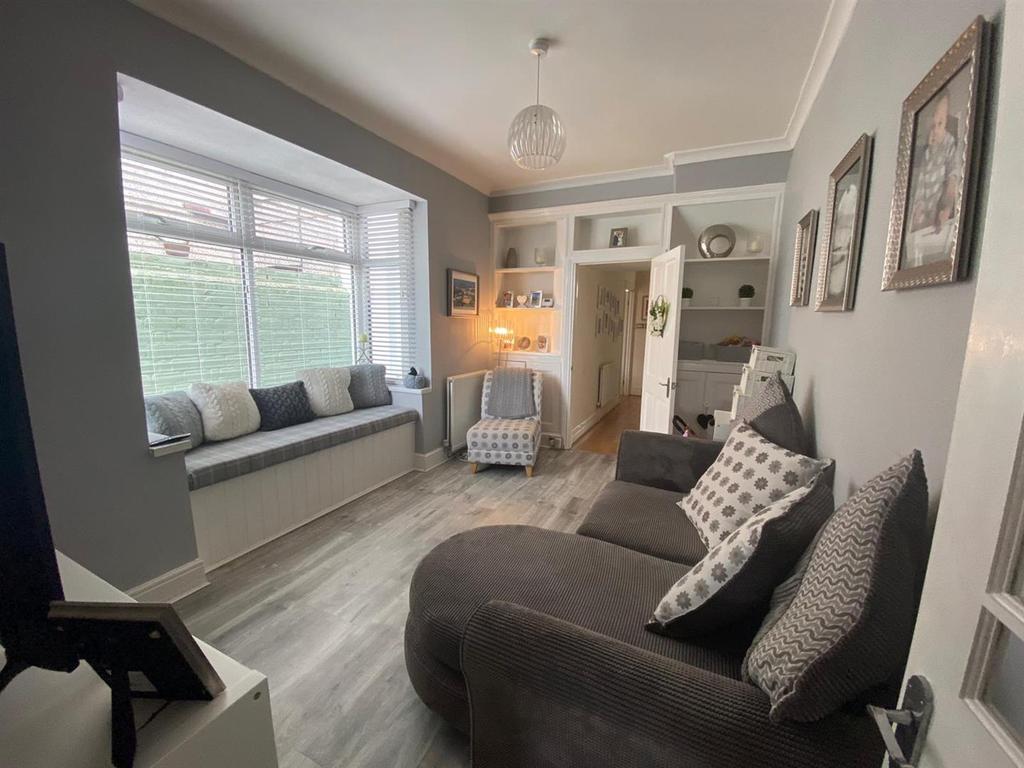 Albert Street, Llanelli 3 bed terraced house £145,000
