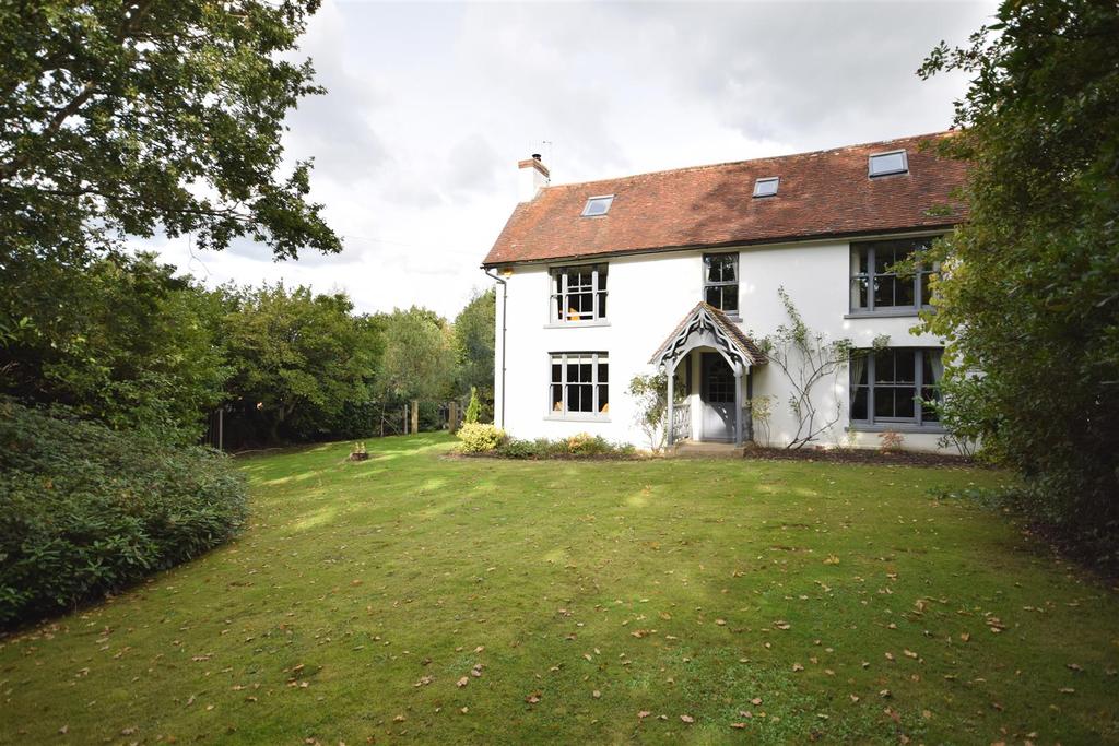 Hobbs Lane, Beckley, Rye 6 bed detached house £850,000