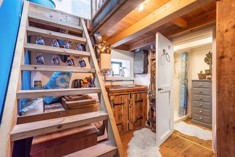The Granary Cross, Croyde, Braunton, EX33 1PL