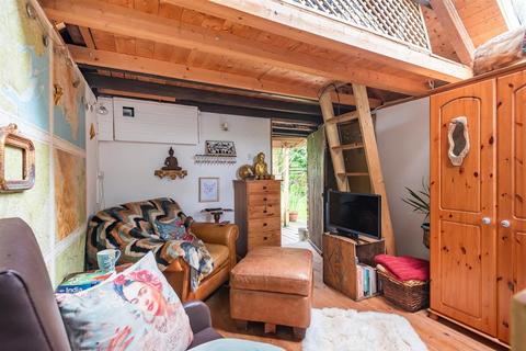 The Granary Cross, Croyde, Braunton, EX33 1PL